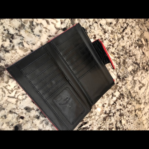 Wallet - Picture 2 of 3